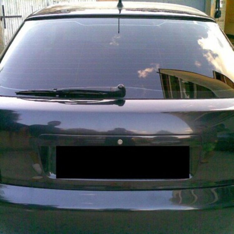 Окончателно: Задното стъкло на колата може да е тъмно