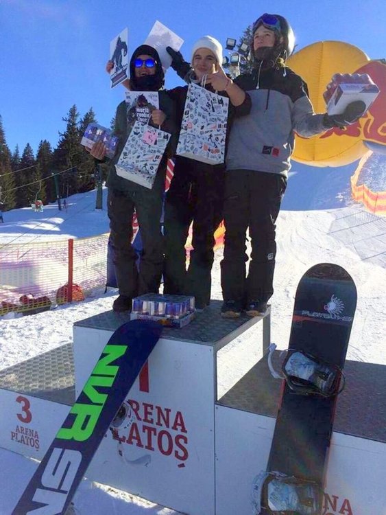 Три медала за родните сноуборд надежди в петия кръг на Световния сноуборд тур