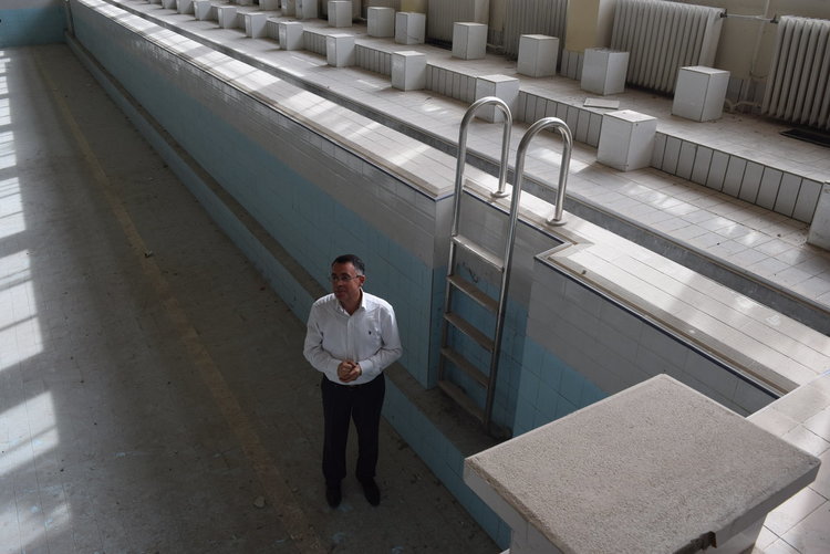 Завършват през лятото басейна и стадиона,общината отделя 1 млн.лв.