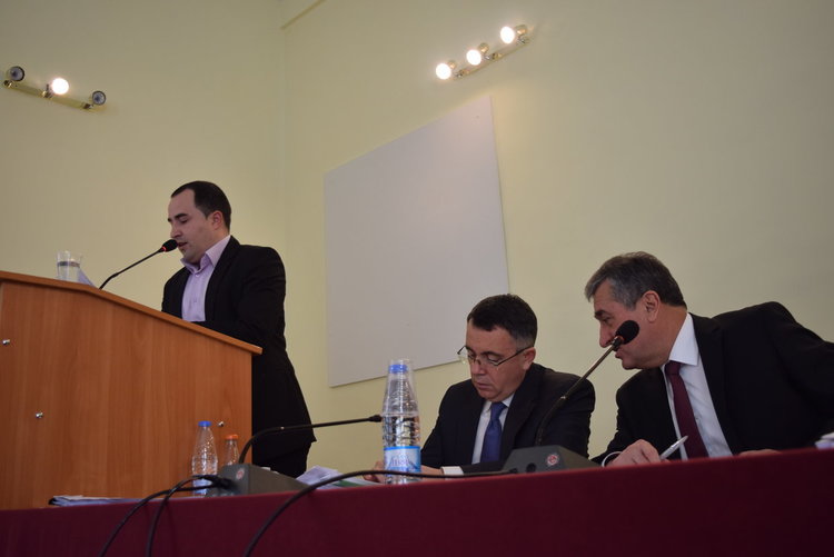 Кадир Мустафов