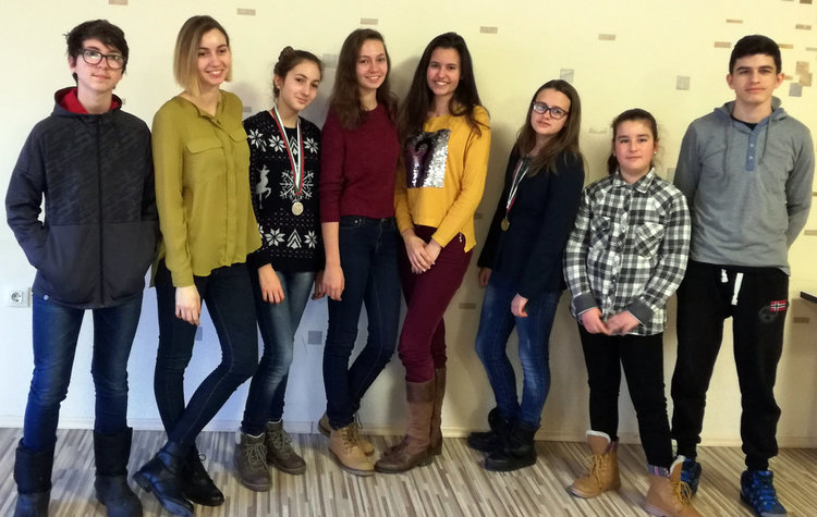 Ученици от Математическа с пълен комплект медали от национално състезание