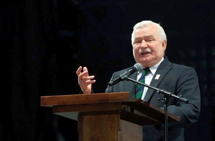 Историк: Никой няма да отнеме заслугата на Валенса