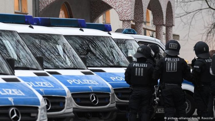 Разбиха радикална салафитска мрежа в Германия