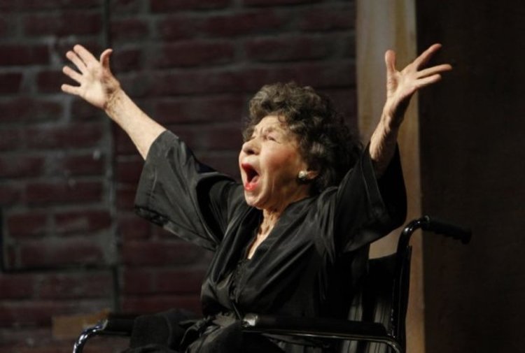 И на 95: Стоянка Мутафова на сцената