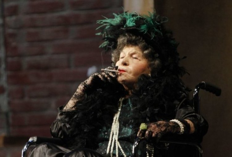 И на 95: Стоянка Мутафова на сцената