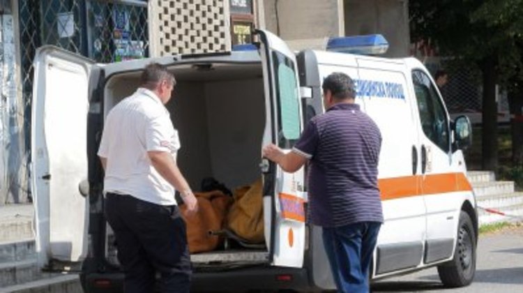 Хаос в Спешна помощ - пациенти чакат с часове