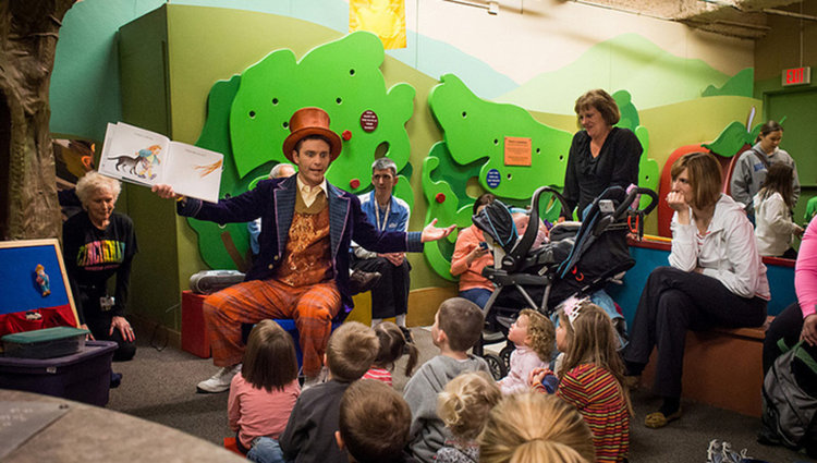 Дървото на приказките