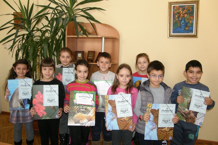 Златина, Кристиян, Алекс, Дария, Гюрай, Габриела, Тея, Виктор, Никол