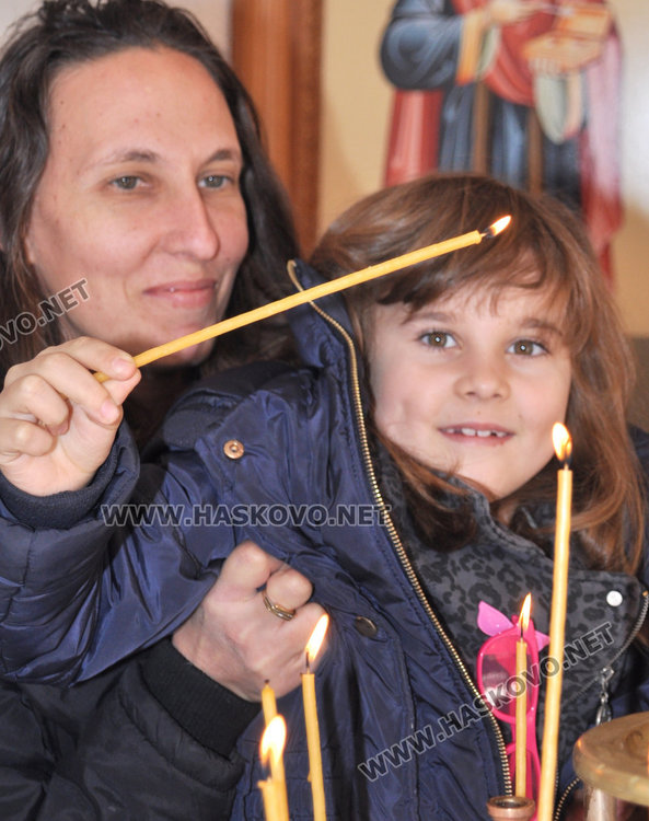 Отслужиха водосвет за св. Трифон във възстановения параклис в Кенана 