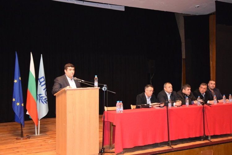 ДПС в Кърджали номинира за водачи на листата Ахмед Доган, Мустафа Карадайъ и Хасан Азис