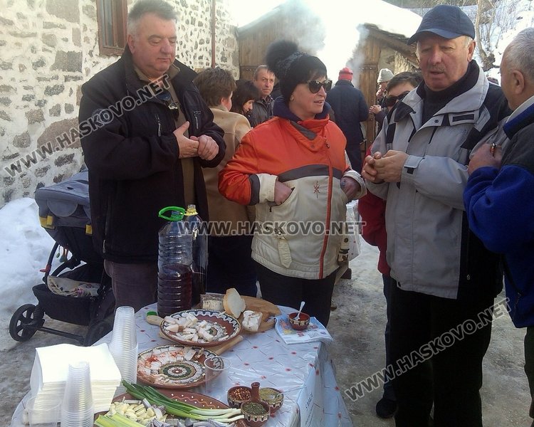 На празник на мераклийското мезе, Широка лъка смая стотици с домашни суджуци и сланина по стара родопска рецепта