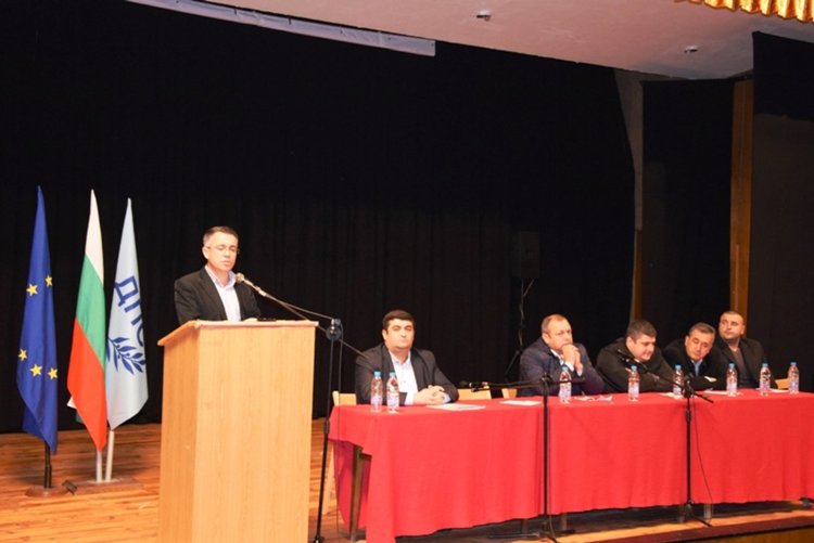 ДПС в Кърджали номинира за водачи на листата Ахмед Доган, Мустафа Карадайъ и Хасан Азис