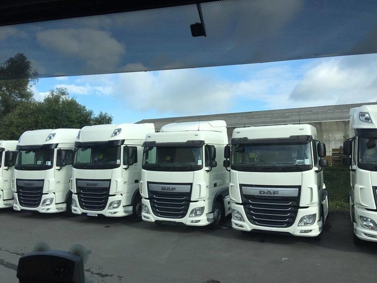 ТИР-ове на бизнесмен от Млечино носят каучук за „Теклас” от Белгия 