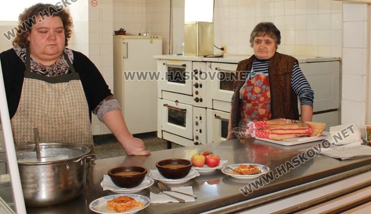 Обедното меню, предлагано в стола на ОУ "Алеко Константинов"