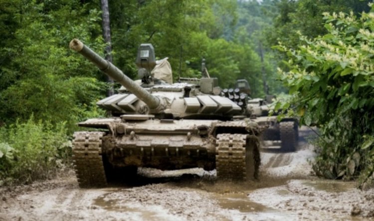 Руски танкове пристигат в Кувейт