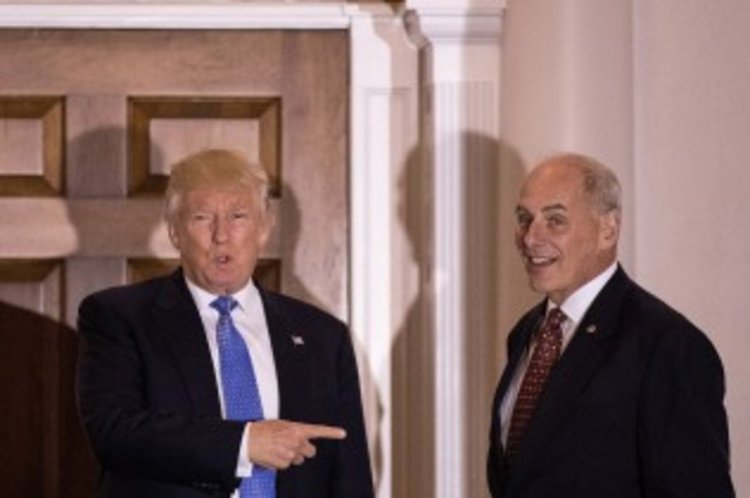 За виза в САЩ може да ви искат и паролата за Фейсбук