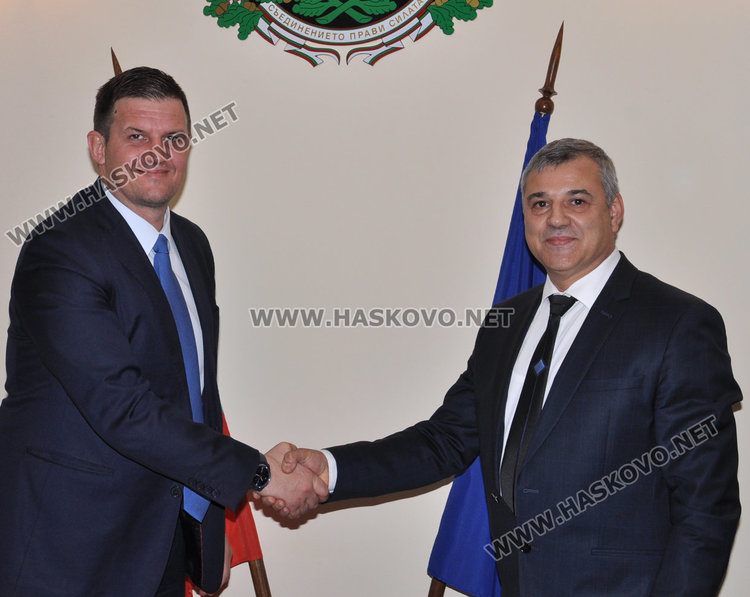 Новият областен управител Минко Ангелов: Ако има чистка, ще е заради партийни позиции 