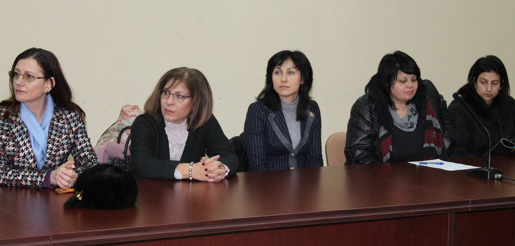 Въвеждат обучение след работа в гимназия, в Баните ще учат за хотелиери