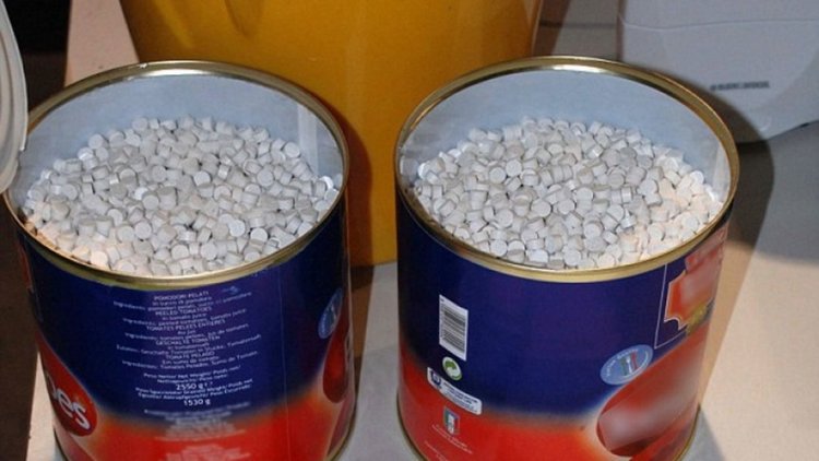 Канал за производство на екстази разбиха в Холандия