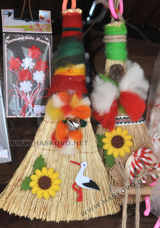 Хасковлии купуват мартеници за роднини в чужбина