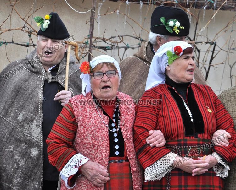 Трифон Зарезан в аванс отбелязаха днес в димитровградското село Добрич