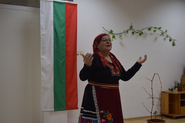 Посрещнаха Трифон Зарезан във Военния клуб