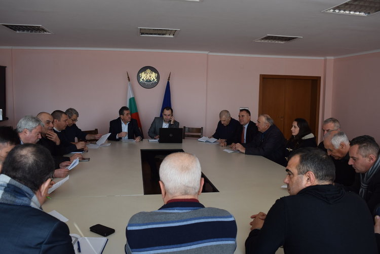 Общественици обсъждат правилника на Обществения съвет на Кърджали,готвят се за Учредително събрание