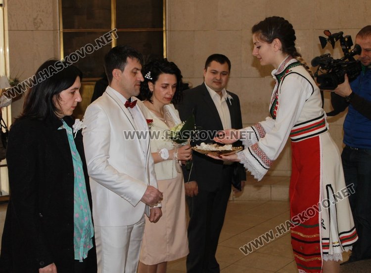 Влюбени двойки сключиха граждански брак на Св.Валентин 