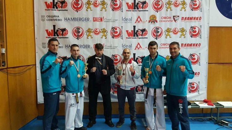 Димитровградски каратисти с бронзови медали от национално първенство