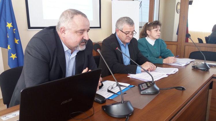 Одобриха план-приемът в държавните и общински професионални гимназии в Кърджалийско