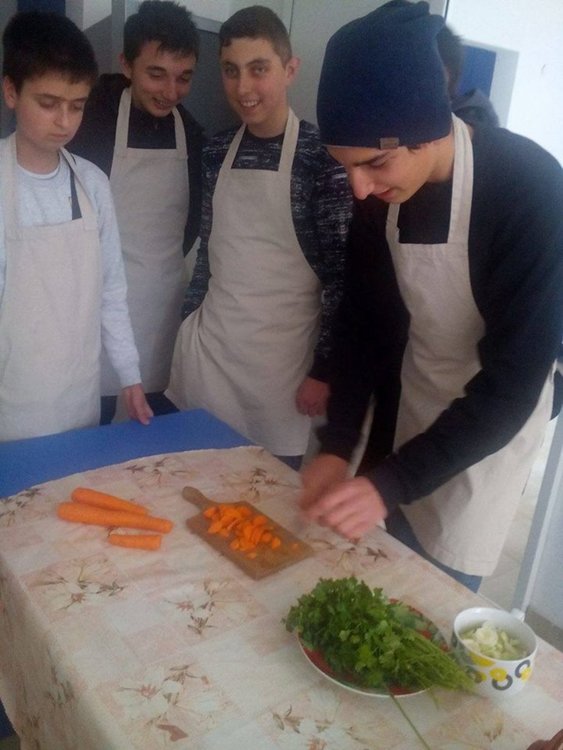 В Електрониката продължават традициите за здравословния начин на живот