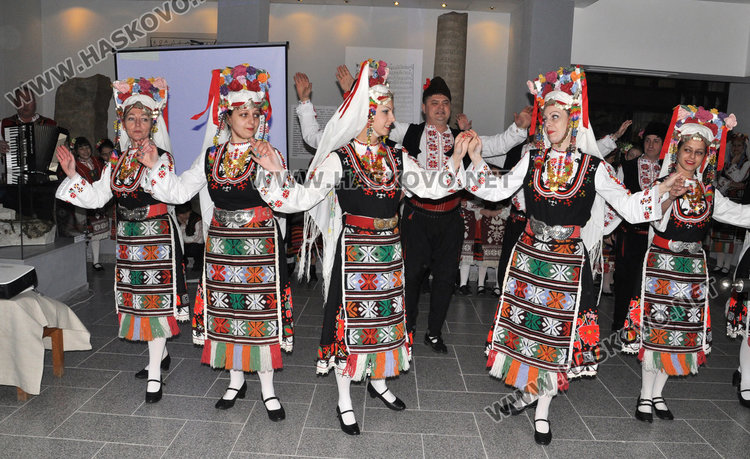 Историята на виното от траките до наши дни показаха в музея