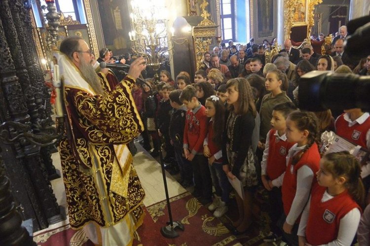 Виктория Николаева поздрави митрополит Николай от името на 4000 деца