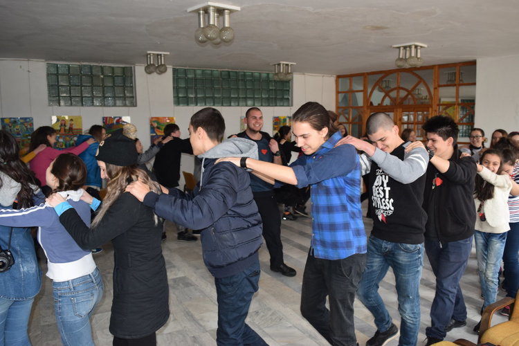 Световно кафене в ОДК в Кърджали на тема „Любовта е вечна“