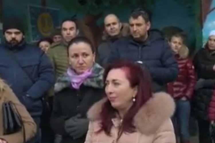 Родители на бунт срещу строеж на 7-етажен блок в училище