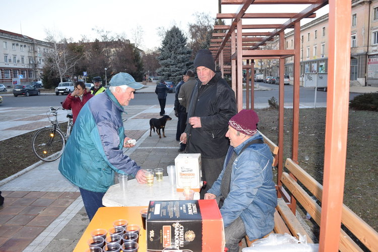 Вино за гражданите