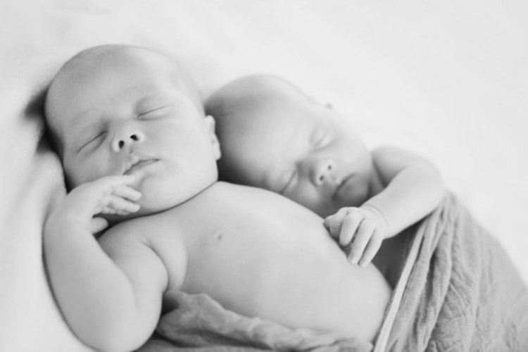 64-годишна испанка с отнето дете роди близнаци