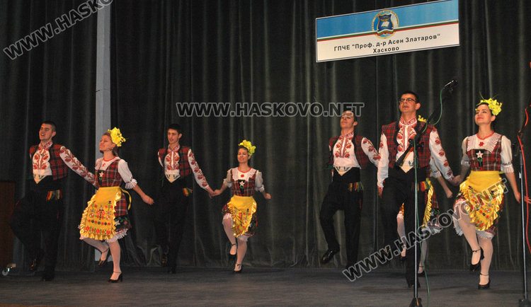 Бъдеща журналистка е Ученик на годината в Езиковата