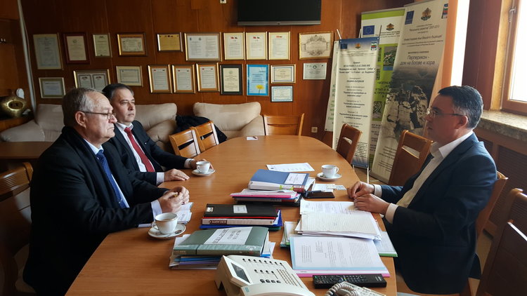 Община и университет се договориха за обучение на кадри и общи проекти