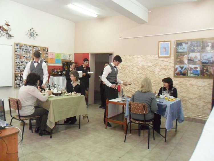 Училищен кръг на състезанията по професии в Гимназията с вкус