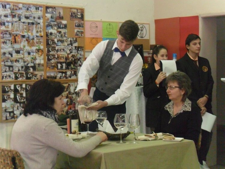 Училищен кръг на състезанията по професии в Гимназията с вкус