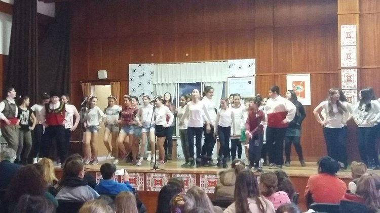 Училище "Златаров"  чества патрона си