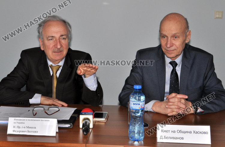 извънредният и пълномощен посланиМикола Балтажи /вляво/и Добри Беливанов се договориха за общ бизнес форум през пролетта