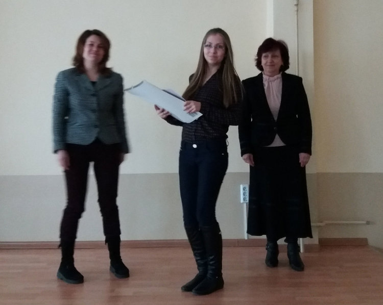 С литературен конкурс в Професионалната гимназия почетоха паметта на патрона си