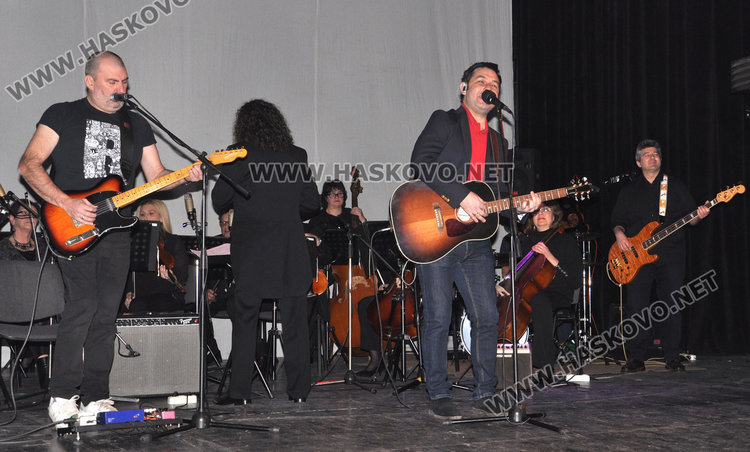 На 90 години Хасковският театър не е старец