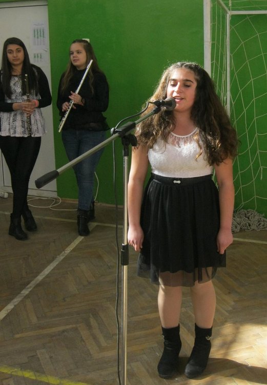 Патронен празник чества Средно училище "Васил Левски"