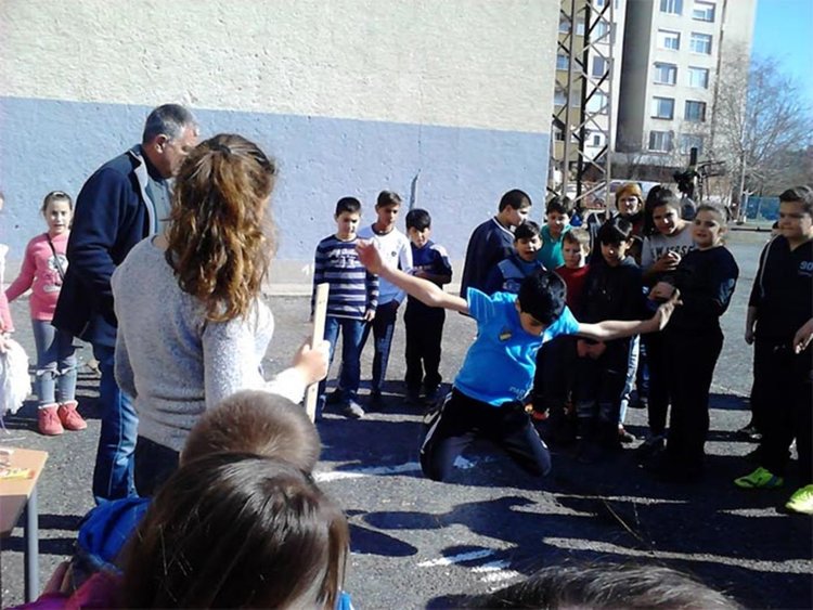 В ОУ „Свети Климент Охридски“ помнят заветите на Апостола