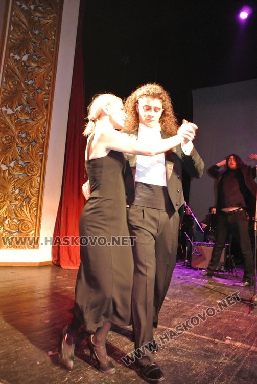 На 90 години Хасковският театър не е старец