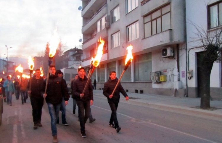 Митинг-шествие в Смолян и дълбок поклон пред паметта на Апостола