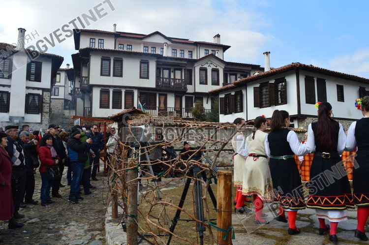 Празникът е както за домакините, така и за гостите на родопския град